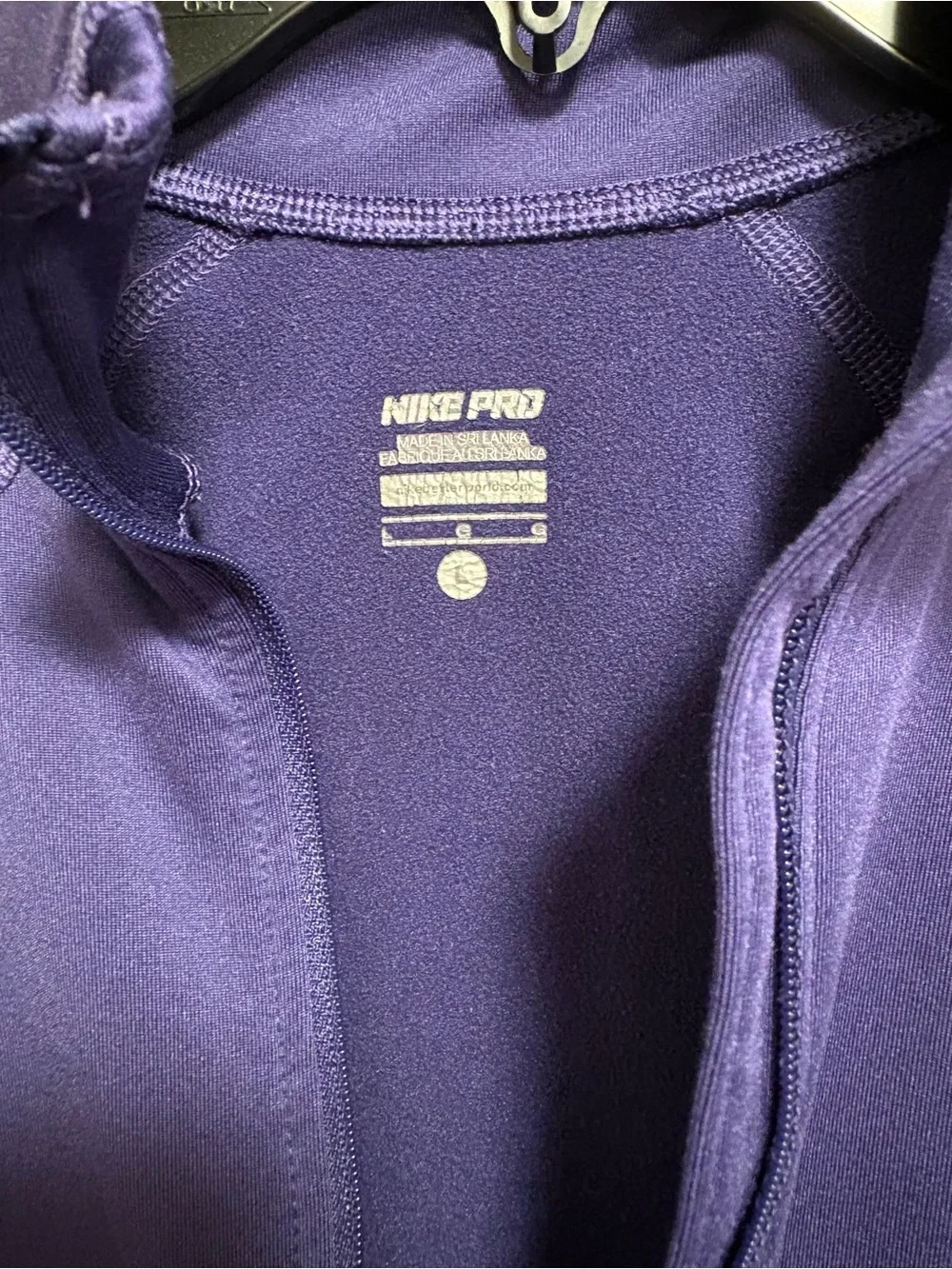 Nike Pro Dri-FIT Women’s Half Zip Pullover Size L Blue/Purple W040